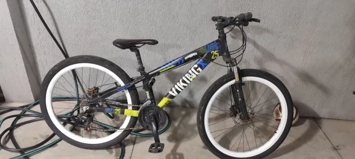 Bike viking tuff 25 está como nova! Troco por iPhone e videogame