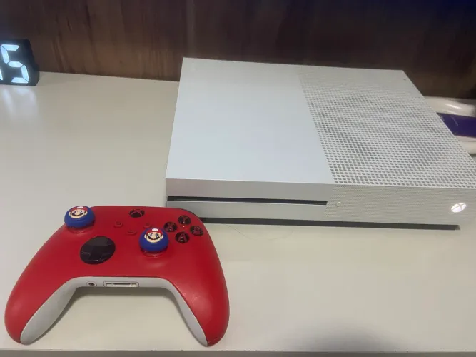 Xbox One s