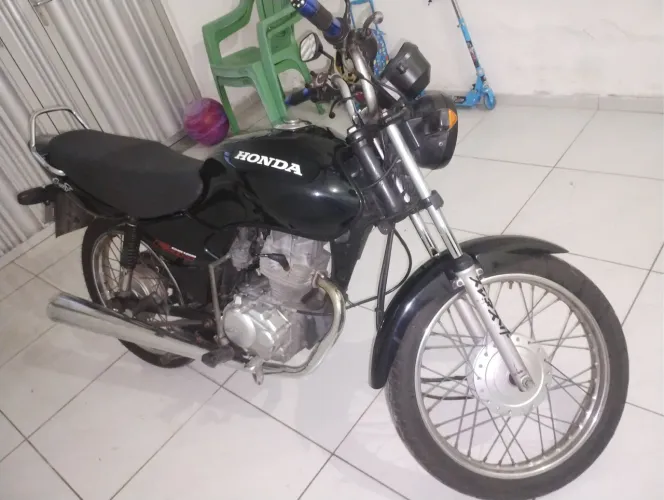 Vendo essa moto