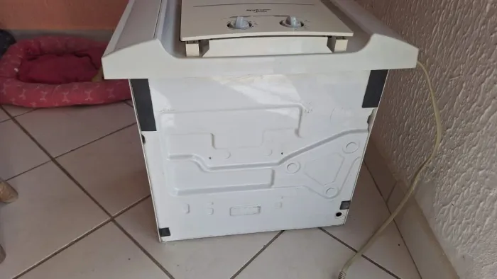 Vendo ar condicionado  da marca springer  semi novo, 9000 BTUS, 127 V