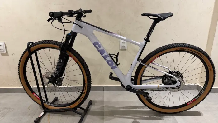 Caloi Carbon Racing 2025 Tam 19 Bco - estado de nova