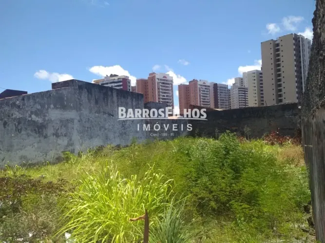 Terreno para locação, 336m² - Treze de Julho - Aracaju/SE