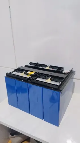 Bateria de lítio lifepo4 12,8V 100ah