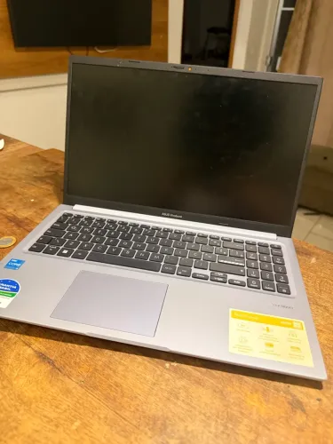 Notebook i3 Asus Vivobook