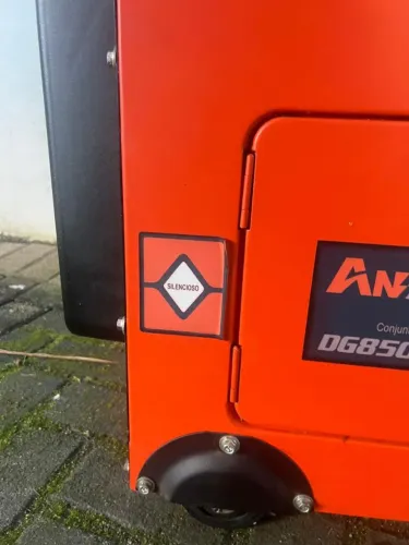 Vendo Gerador a diesel novo