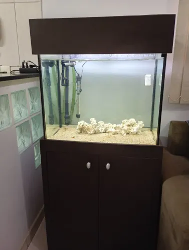 Aquário de 120L com móvel