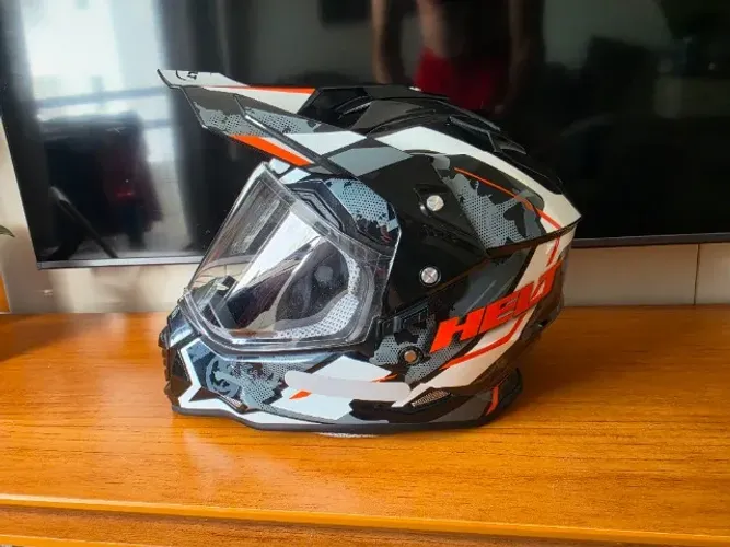 Capacete Helt Cross Vision Glass Tam 58 com oculos interno