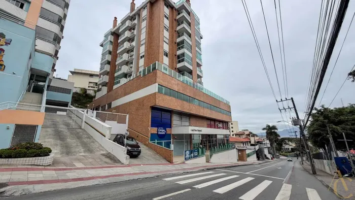 Apartamento para locação - 2 quartos sendo 1 suíte - Pantanal | Florianópolis/SC.