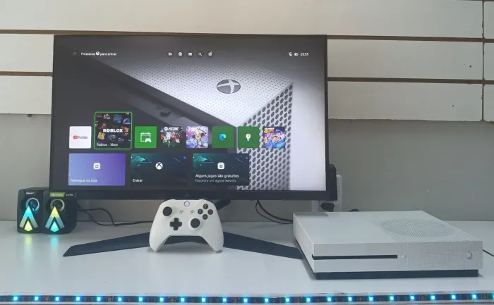 XBOX ONE S SEMINOVO C/ GARANTIA 