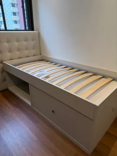 Cama de solteiro 