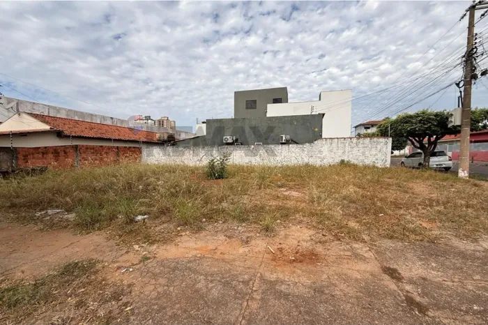 Terreno em Vila Aurora I - Investimento Seguro!