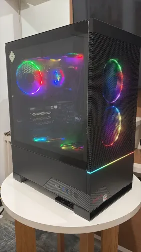 Gabinete Gamer Ryzen 7 5700x (sem placa de vídeo)