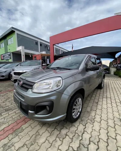 Fiat Uno Attractive 1.0 Flex 6V 5P 2017