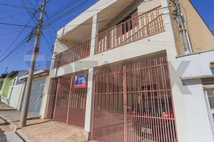 Se Localização Importa para Você, Este Sobrado de 216 m² Merece sua Atenção!