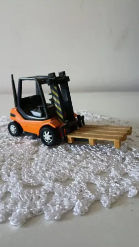 Miniatura de empilhadeira de coleção