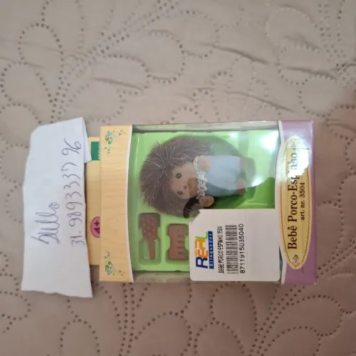 Sylvanian Families bebê porco espinho