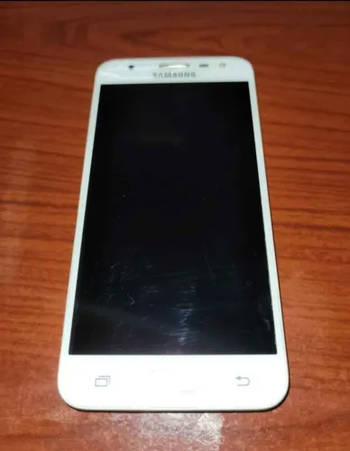 SAMSUNG GALAXY J5 PRIME DOURADO NO PRECINHO ÓTIMO PARA JOGO COMPACTO  MUITO BOM. 