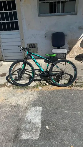 Vendo Bicicleta ARO 29 - PREÇO A COMBINAR .