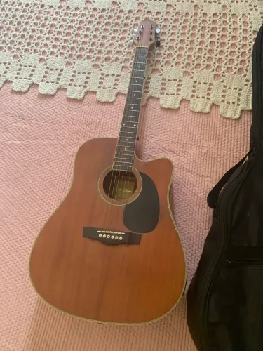 Violão Di. Giorgio