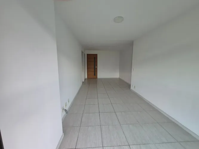 Apartamento à venda na Rua Noronha Torrezão, Santa Rosa, Niterói - RJ