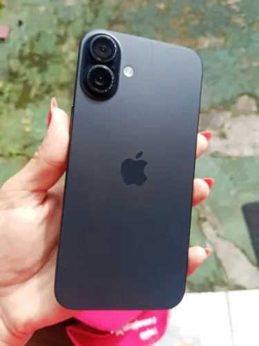 iPhone 16 plus 