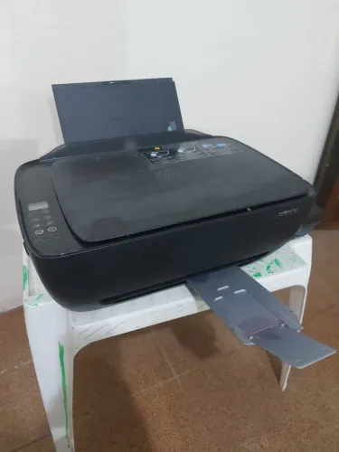 Vendo impressora HP DeskJet GT 5822 estragada.