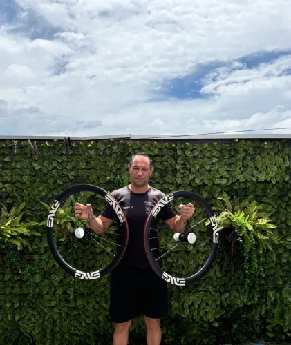 Rodas ENVE SES 4.5 carbono disc hg 12v cerâmica