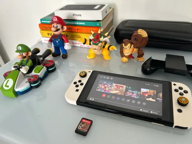 Nintendo Switch com jogo Sonic Forces