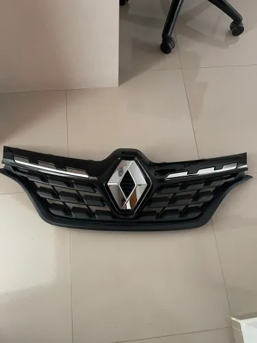 Grade dianteira Renault Captur 2022 23 2024