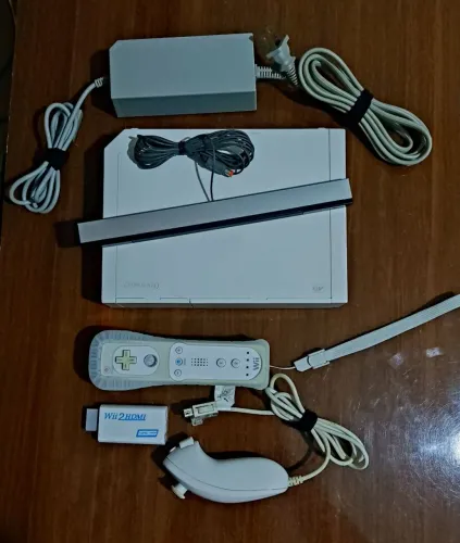 Nintendo Wii completo original desbloq + SD card 128gb