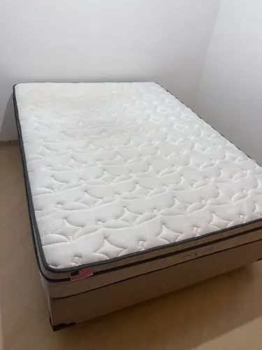 Cama de Casal com Colchão de Molas + Base