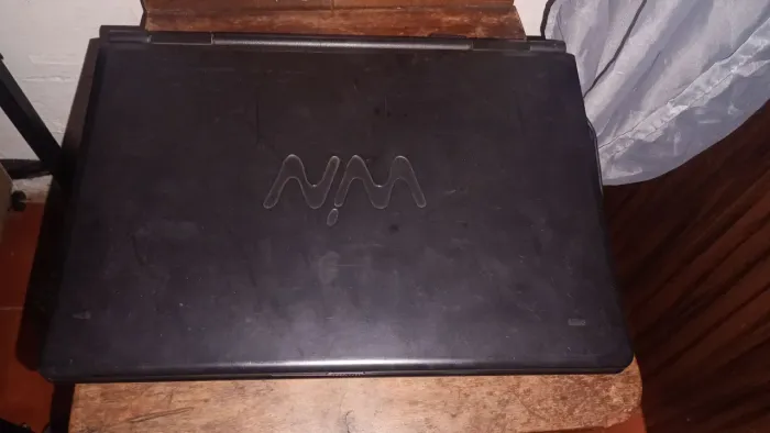 Notebook CCE para retirada de peças - Talvez não funcione