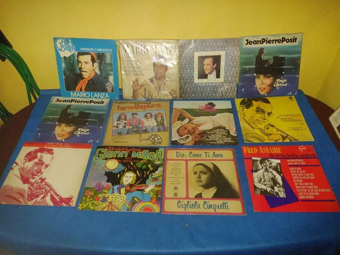 Velha Guarda Internacional LP Disco de vinil, vários, originais.