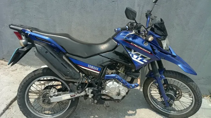 Vendo moto Yamaha crosser