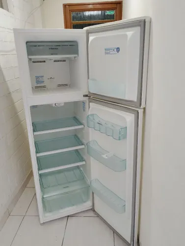 Geladeira ELETROLUX FROST free entrego
