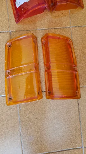 Par de lentes do pisca dianteiro ambar Opala Caravan SS