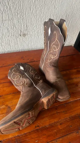 bota texana marruá