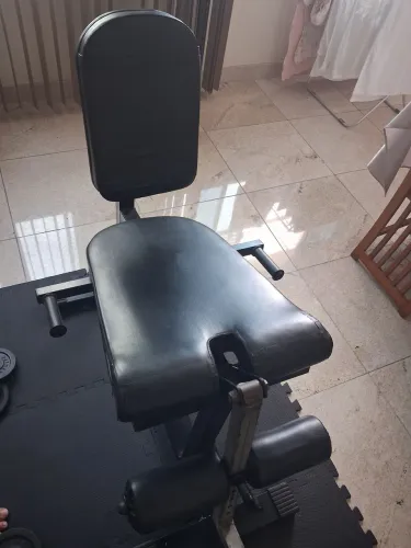 Vendo Cadeira extensora