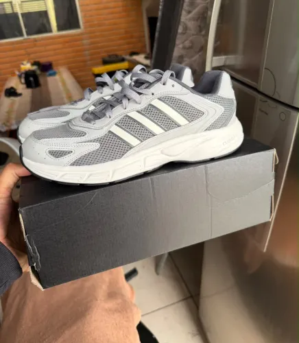 Tênis adidas original