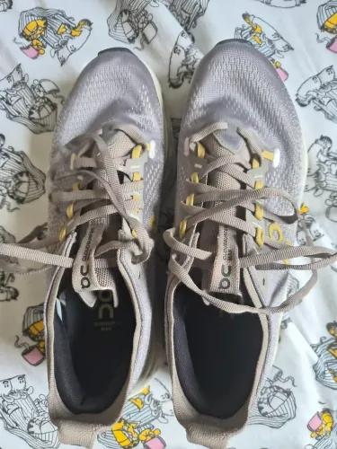 Tenis On Estado de Novo Cloudsurfer Max Tamanho 40