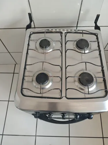Vendo fogão 4 bocas