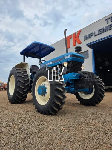 cod. 1529 TRATOR NEW HOLLAND 5630