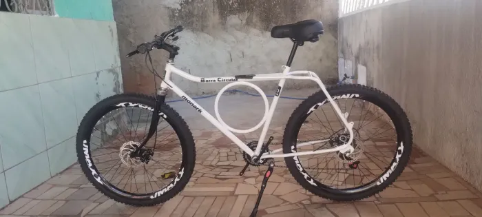 Bicicleta Monark Barra circular
