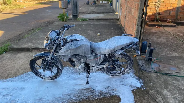 Vende se moto start 160, nova nova, estou vendendo pq irei mudar de pais aceito proposta!!