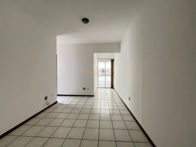 Apartamento à Venda no Centro de Juiz de Fora com Elevador | 1 Quarto, Varanda e Vaga Nume