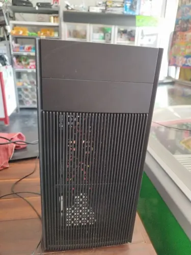 Gabinete para trabalhar e estudar