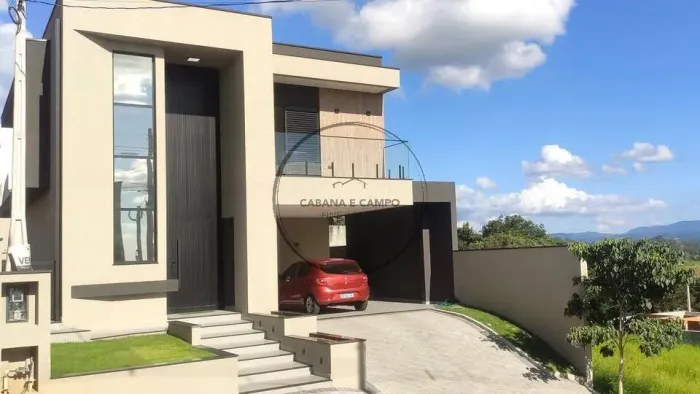 Casa à Venda no Condomínio Alto da Floresta em Bom Jesus dos Perdões