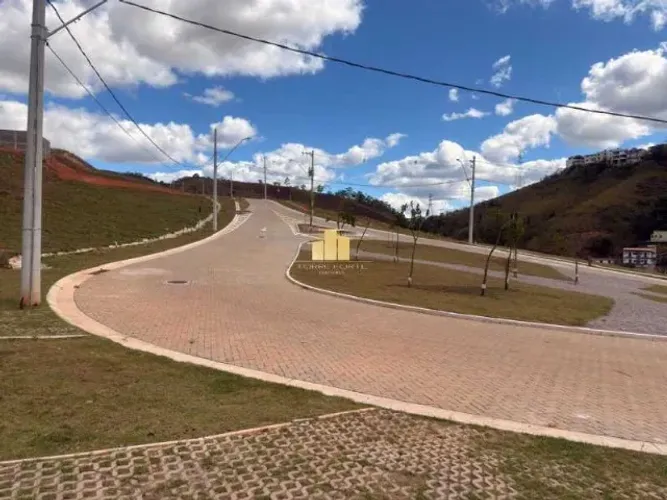 Lote Pronto para Construir no Estrela do Parque: O Encontro da Natureza com o Centro