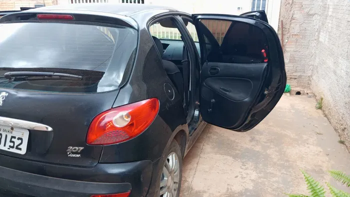 Peugeot 207 X-line 1.4 Flex 8V 5P 2011