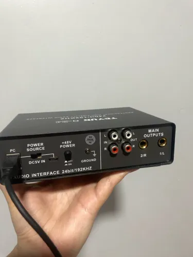 Interface de áudio teyun Q24 nova